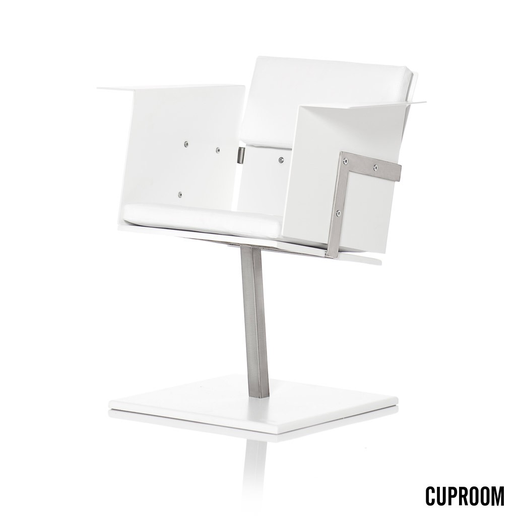 Opposite chair